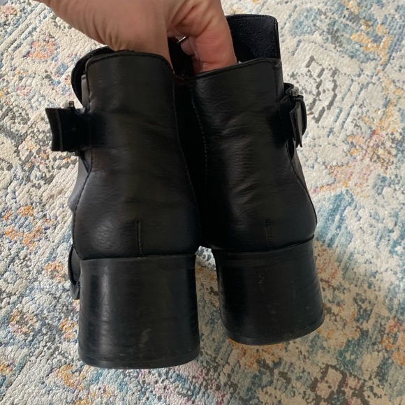 MIA Black Booties - Picture 5 of 8